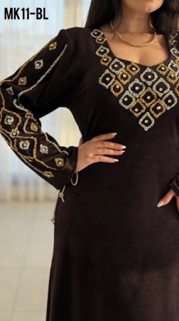 صورة جلابية مخمل مبطن اسودm11